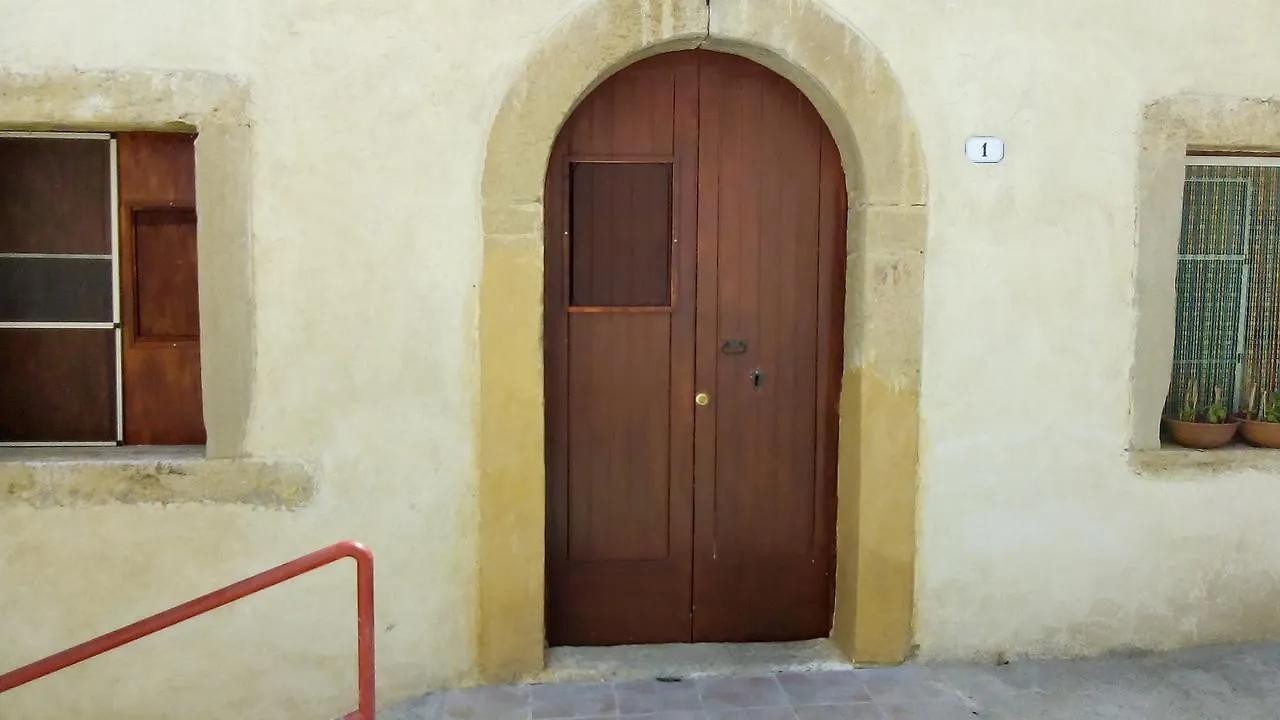 Tipica Casa D'Altri Tempi Villa Furnari Italien